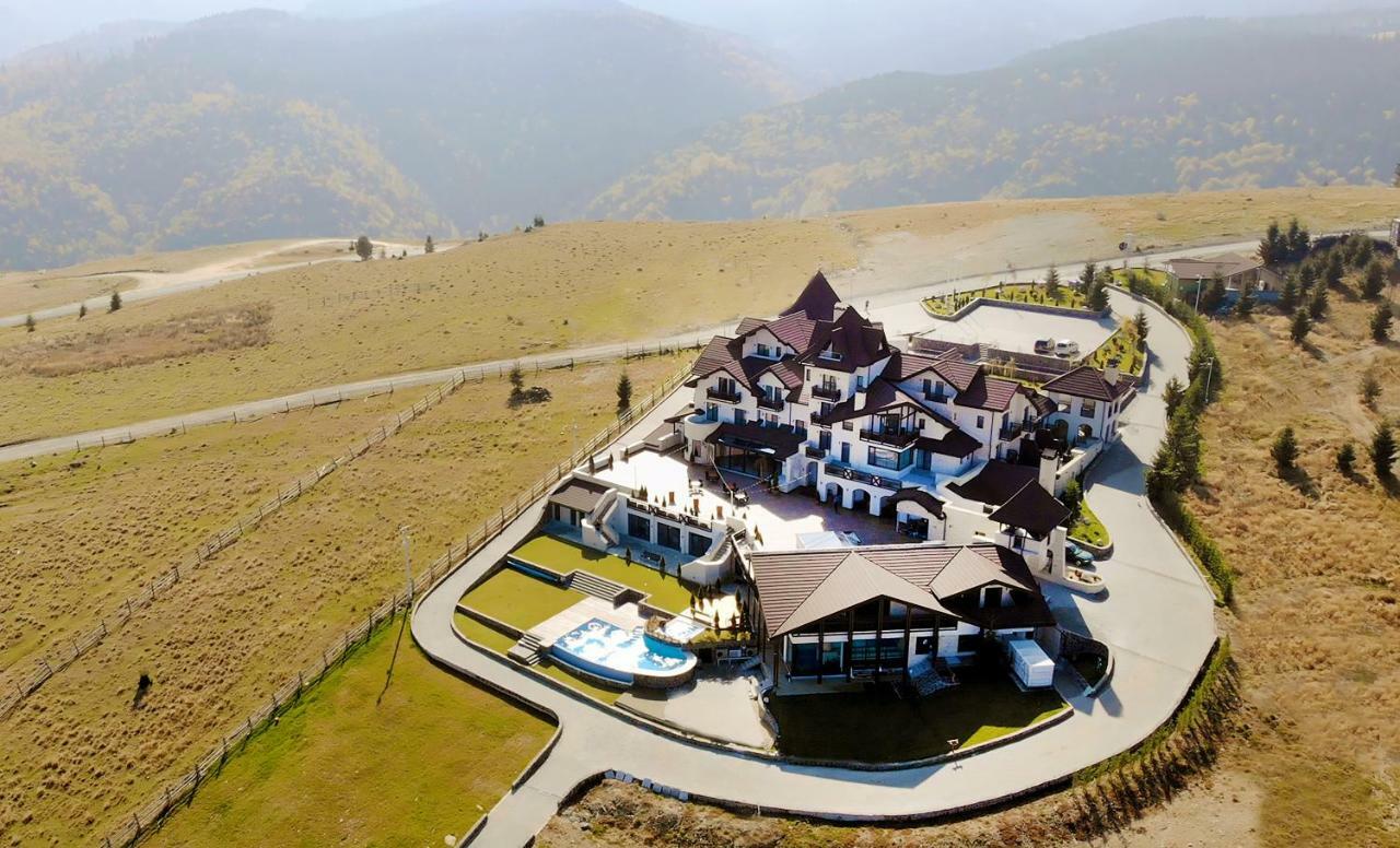 Castelnor Hotel Paltinis Exterior photo